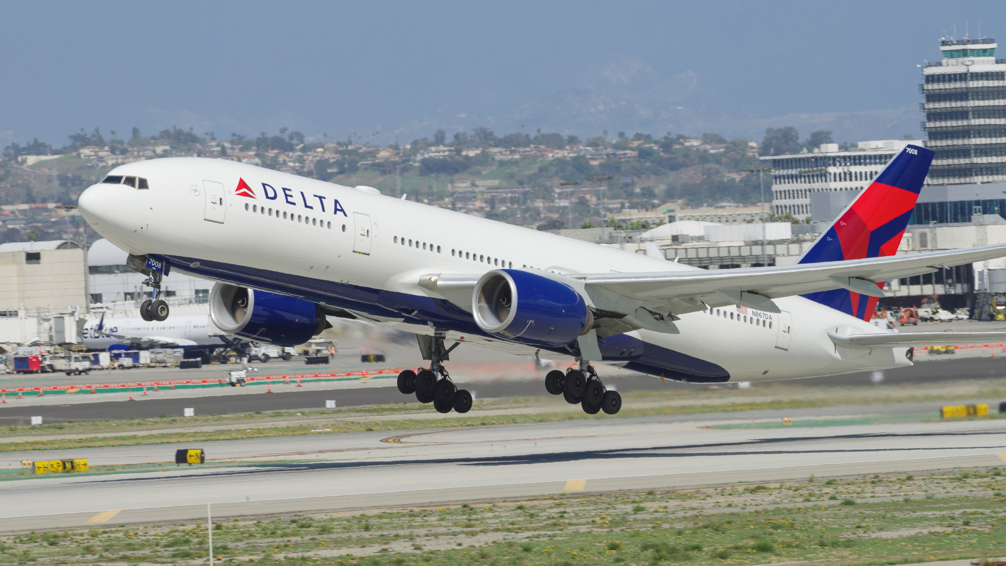 Does Delta American Express Have Travel Insurance / Delta Skymiles