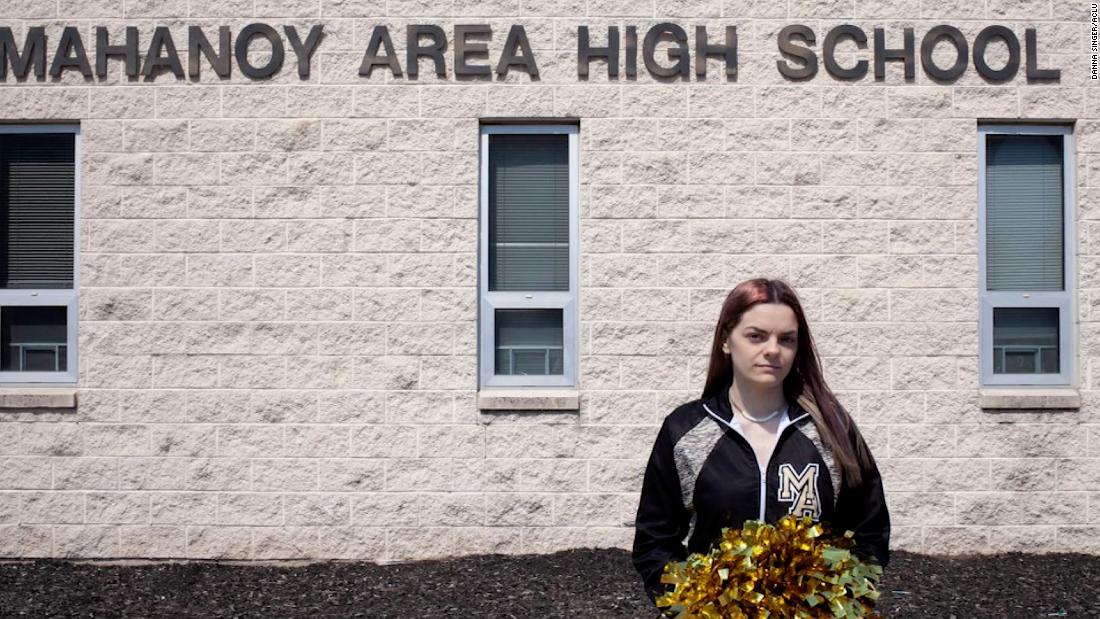 supreme-court-sides-with-high-school-cheerleader-who-cursed-online