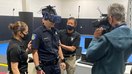 With virtual reality police training, Sacramento tries to &#39;get to a much better place&#39;