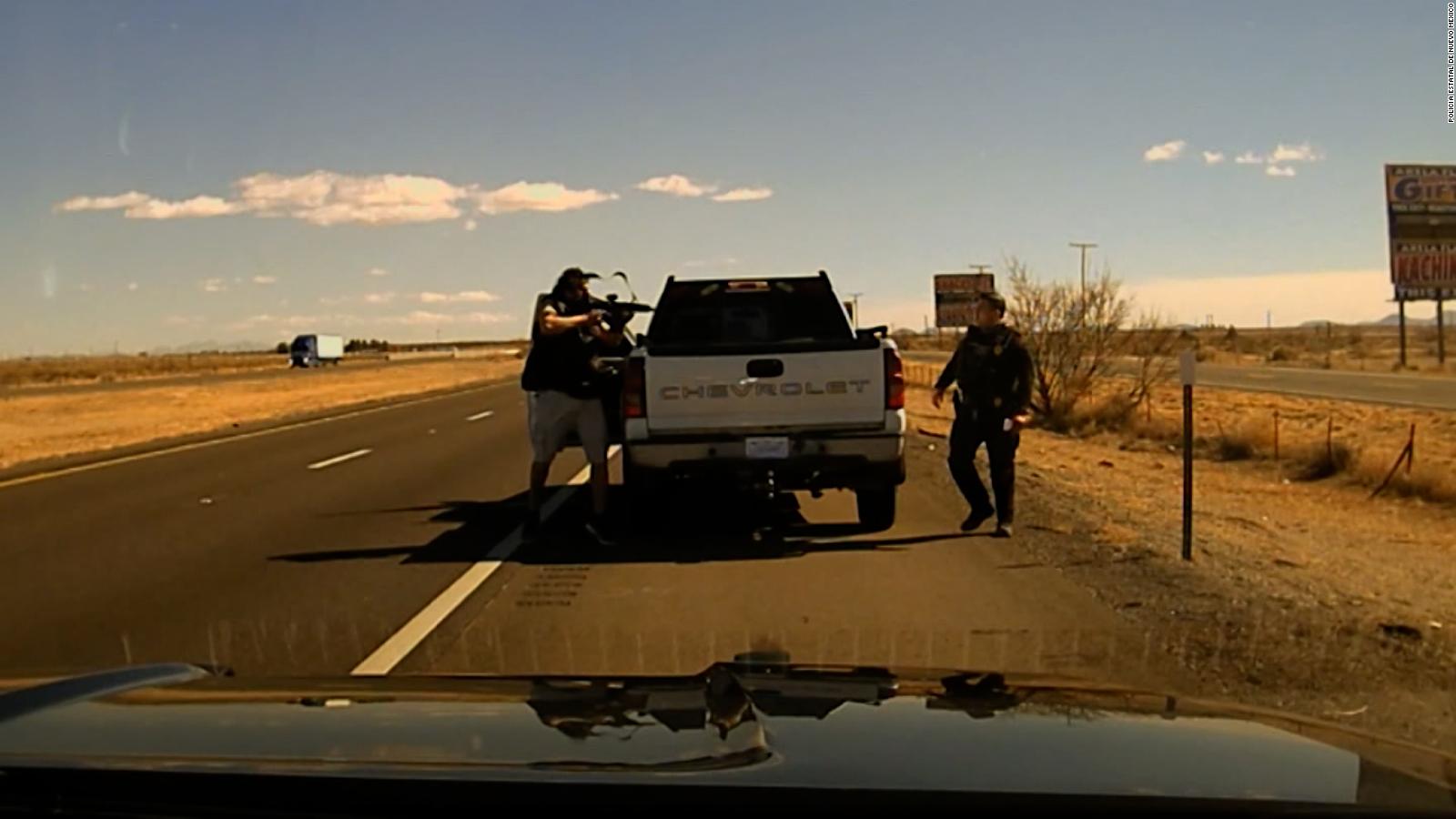 Mira el video del asesinato a sangre fría de un policía en Nuevo México