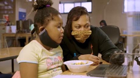 Covid forced too many parents to choose between work and helping their kids with remote classes. This CNN Hero is giving families the support to do both