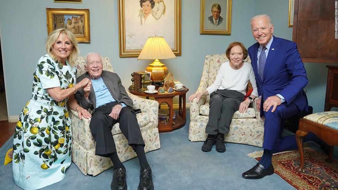 The Bidens &lt;a href=&quot;https://www.cnn.com/2021/04/29/politics/bidens-carters-visit-georgia/index.html&quot; target=&quot;_blank&quot;&gt;met with former President Jimmy Carter and former first lady Rosalynn Carter&lt;/a&gt; at the Carters&#39; home in Plains, Georgia, in April 2021. The photo grabbed people&#39;s attention on social media because of what appeared to be a significant size difference between the two couples. While many experts theorized that it was the result of a wide-angle lens, Adam Schultz, the chief official White House photographer, declined to explain &lt;a href=&quot;https://www.nytimes.com/2021/05/05/us/politics/biden-carters-photo.html&quot; target=&quot;_blank&quot;&gt;when reached by The New York Times&lt;/a&gt;.