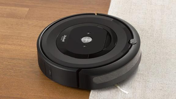 Roomba E5 Wi-Fi-Enabled Robotic Vacuum