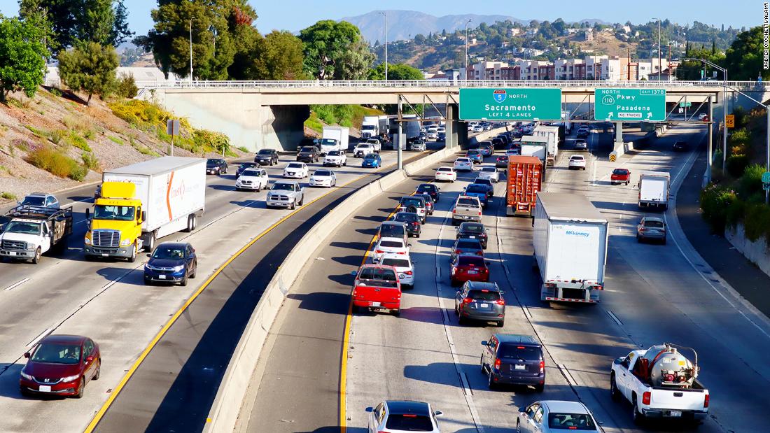 California warehouses required to cut emissions in one of the nation's smoggiest regions, air quality board votes