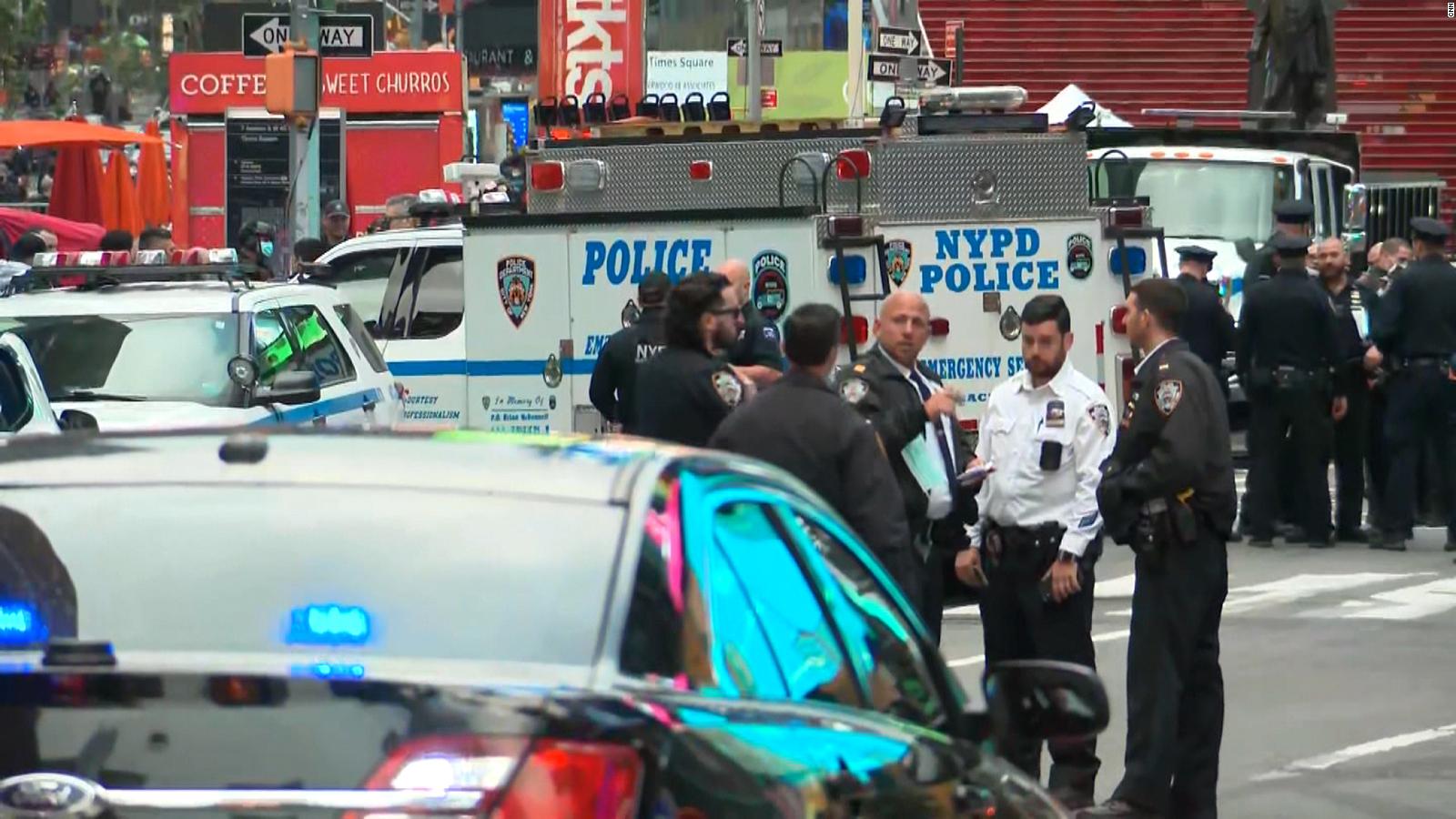 Bronx shooting: A shooting in Claremont Park leaves 1 person dead and 4 ...