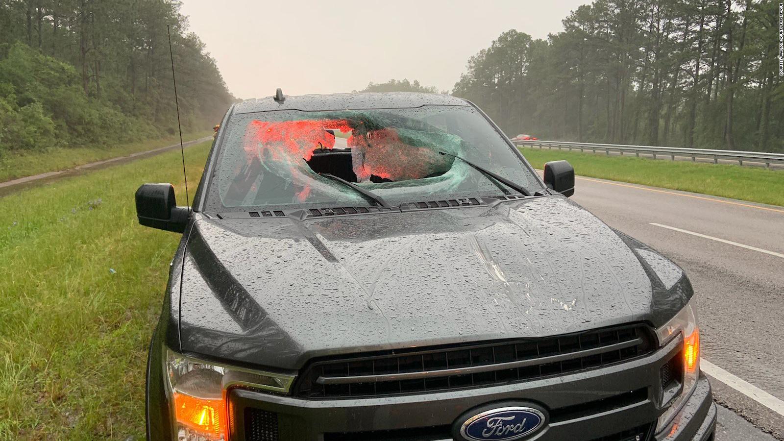 Lightning strike leaves 7foot gouge in Florida highway after hitting