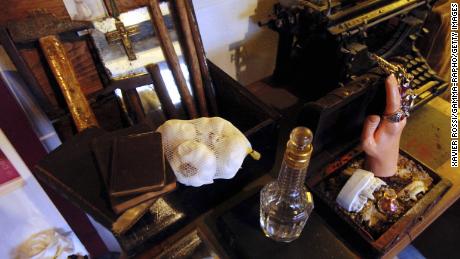 Garlic -- supposedly the most popular &quot;vampire repellent&quot; -- is displayed in the world&#39;s first vampire museum in Paris on April 1, 2005. 