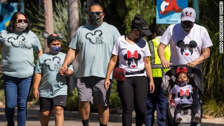 Pediatrician: For the sake of the children, continue to wear your mask