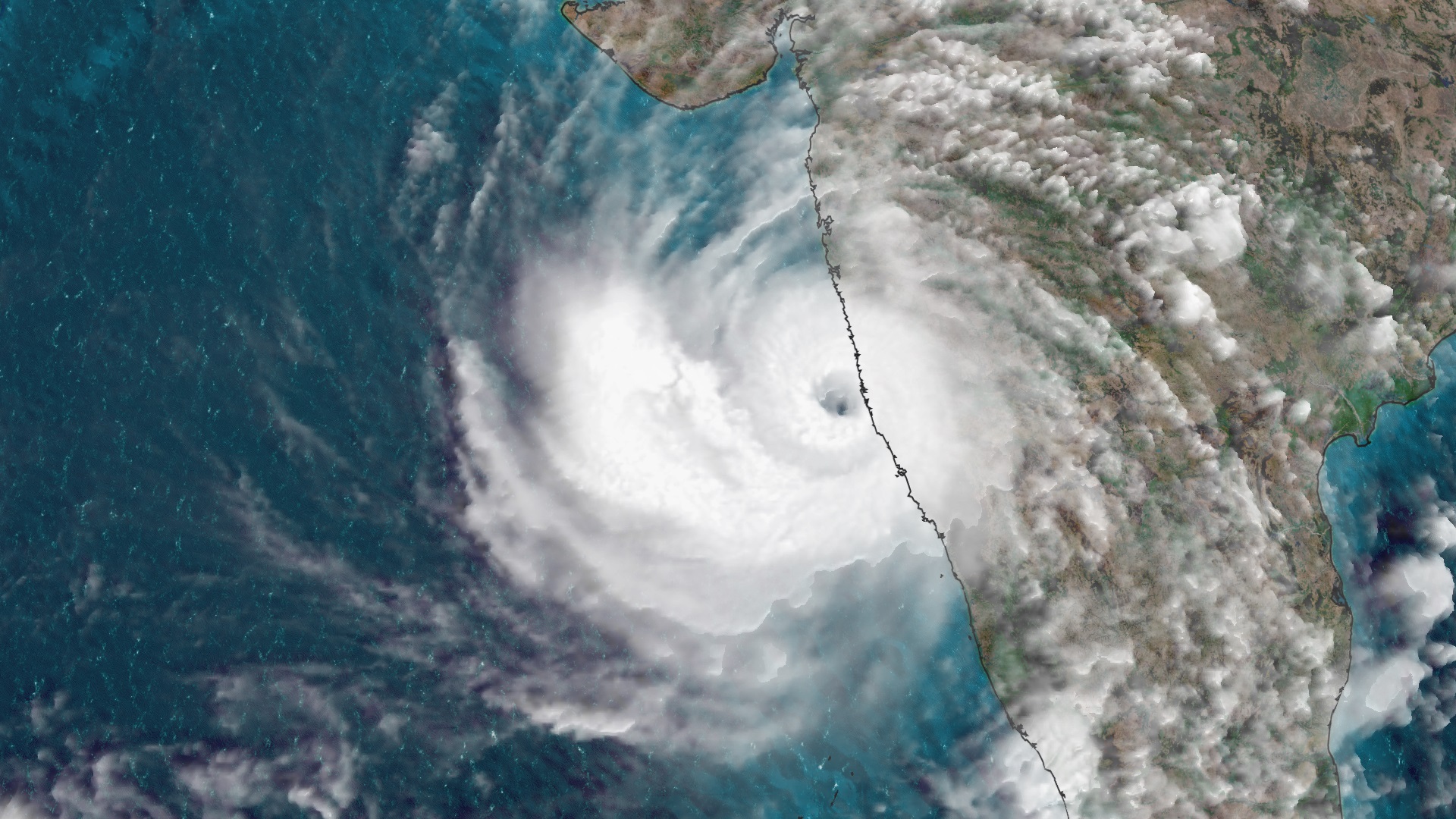 Tropical Cyclone Tauktae Is Strengthening As It Scrapes The West Coast Of India Cnn Video