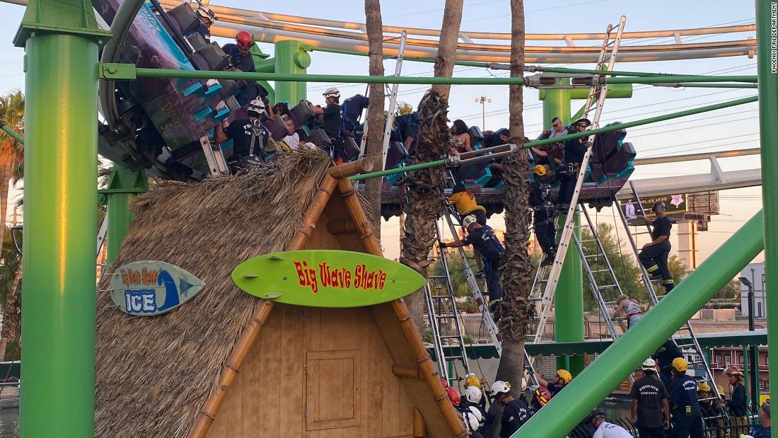Roller coaster stalls out mid-ride, stranding passengers 20 feet in the air