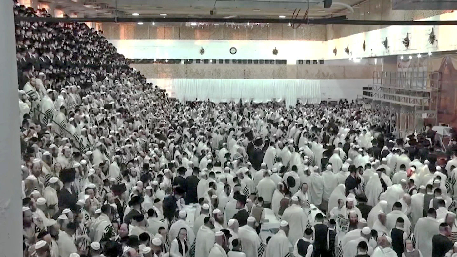 Video Shows Bleachers Collapse Under Worshipers At An Israeli Synagogue Cnn Video Video Shows Bleachers Collapse Under Worshipers At An Israeli Synagogue Cnn Video