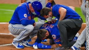 Kevin Pillar hit in face by pitch in NY Mets vs. Braves