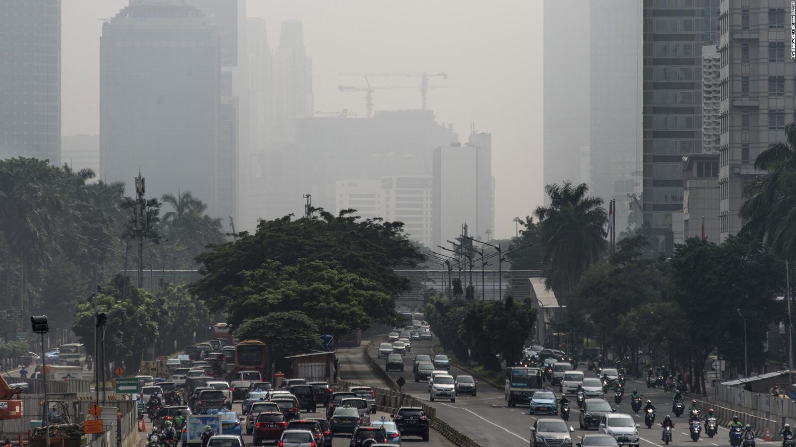 Indonesia Fed up with toxic air, Jakarta residents are holding their