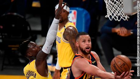 Curry scored 37 points in the Warriors&#39; loss against the Lakers.