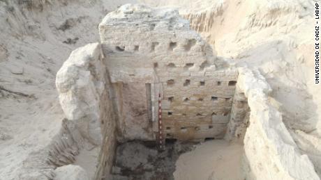 Ancient Roman bath complex discovered on beach in southern Spain