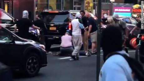 A bystander recorded video of an assault that took place Thursday in New York&#39;s Time Square.