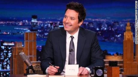 Jimmy Fallon says he has covid-19.  tested positive for