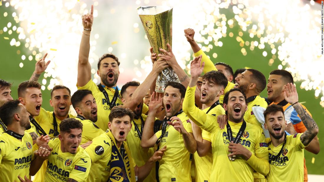 Europa League final Villarreal defeats Manchester United in dramatic