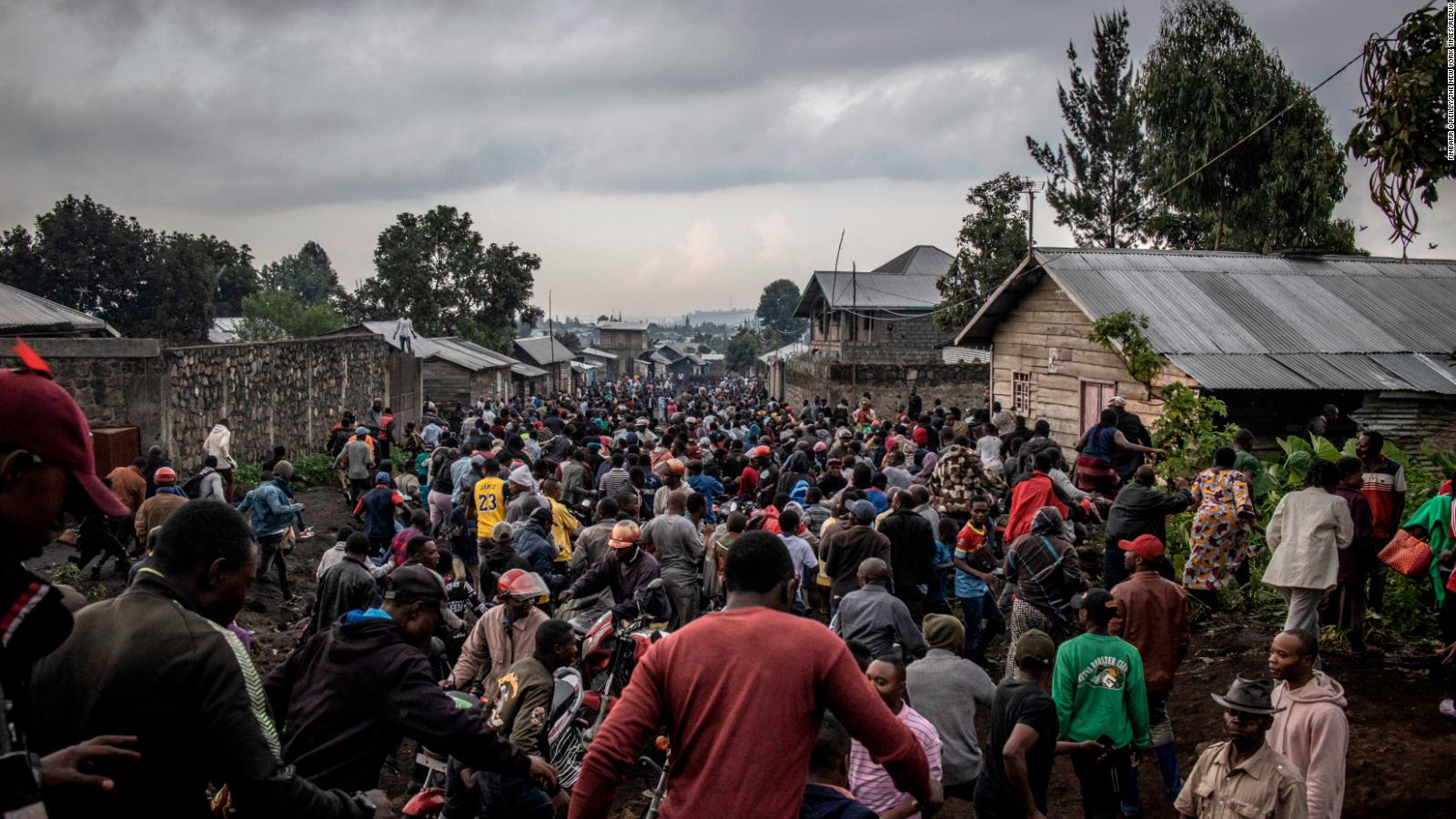 Mount Nyiragongo Volcano 400 000 People Flee Goma After Authorities