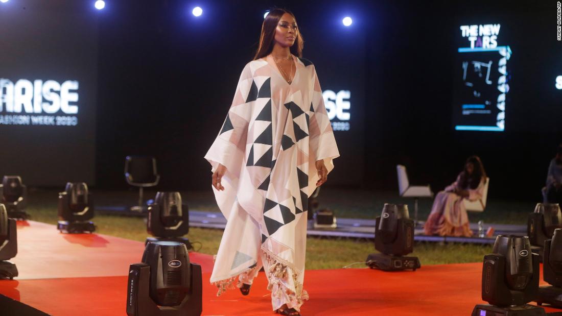 how-naomi-campbell-surprised-this-nigerian-designer-on-the-runway