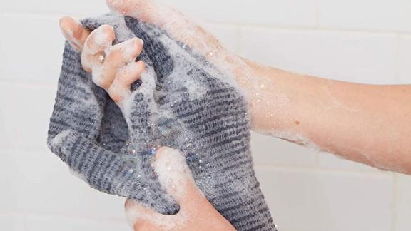 Goshi Exfoliating Shower Towel