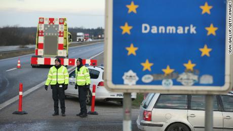 Le Danemark adopte une loi pour déplacer les centres d'asile en dehors de l'UE.  Il faut encore qu'un autre pays accepte