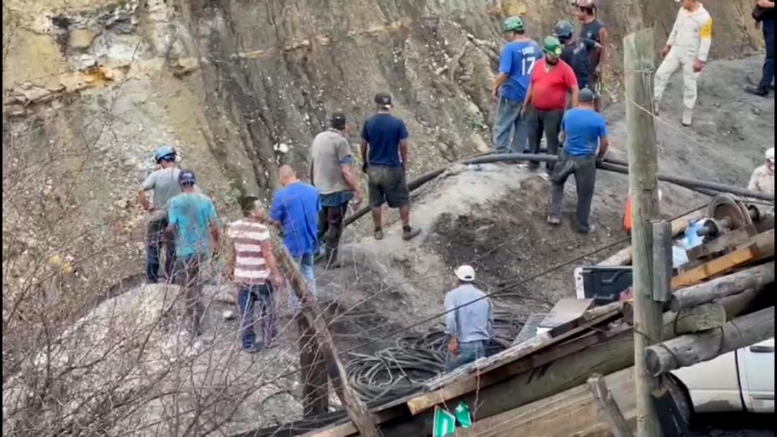 México: 7 trabajadores quedan atrapados tras el colapso de una mina; al ...