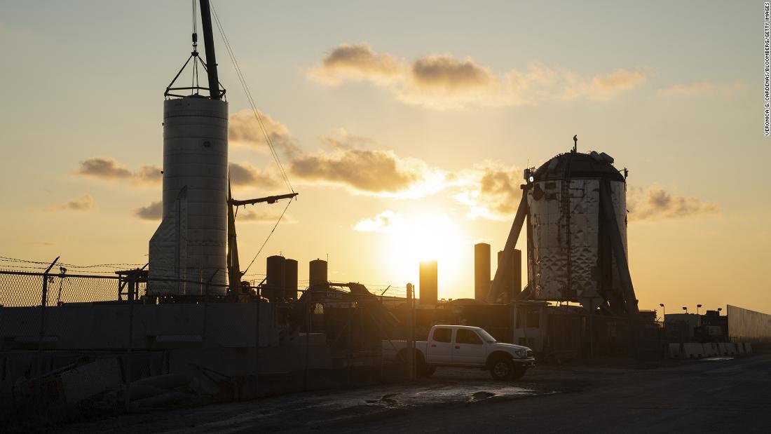 Texas authorities threaten SpaceX with legal action over beach closures, private security