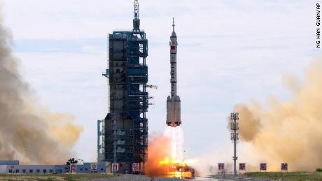 China Space Station Shenzhou 12 Successfully Launches Sending Astronauts To Tiangong Station Cnn