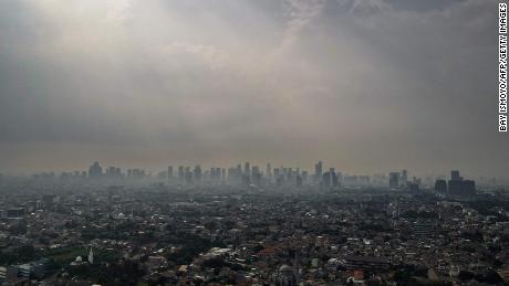 Jakarta pollution lawsuit: residents win battle for clean air against ...