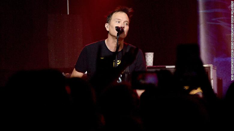 Mark Hoppus of Blink-182 offers cancer treatment update