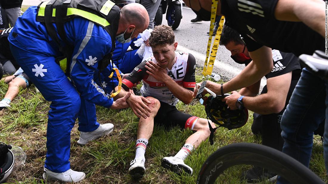 Daniel Oss Cyclist withdraws from Tour de France after breaking neck