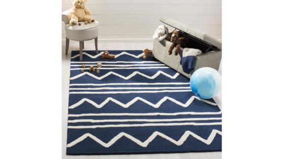 Safavieh Chevron Kids Handcrafted Area Rug