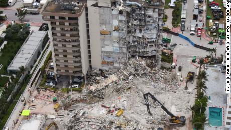 SURFSIDE, FLORIDA, USA - JULY 1: An aerial view of the site during a rescue operation of the Champlain Tower partially collapsed in Surfside, Florida, United States, on July 1, 2021. (Photo by Tayfun Coskun/Anadolu Agency via Getty Images)