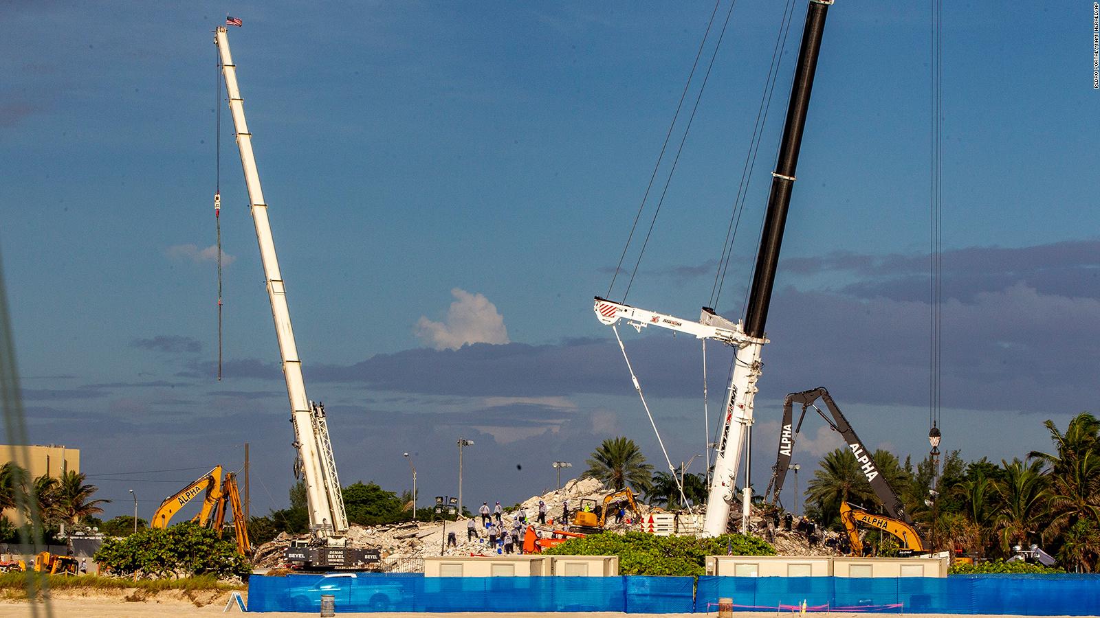 At Least 1 Dead, Almost 100 Unaccounted For In Building Collapse In ...