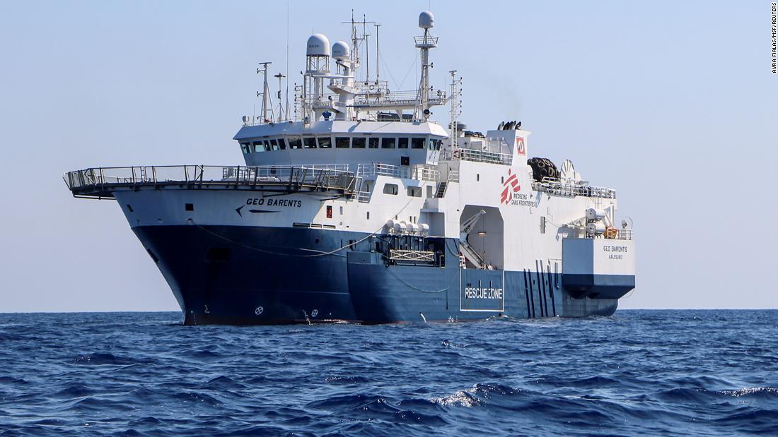 Artsen zonder Grenzen zegt dat de reddingsmissie in de Middellandse Zee is stopgezet nadat een schip in Italië werd geconfisqueerd