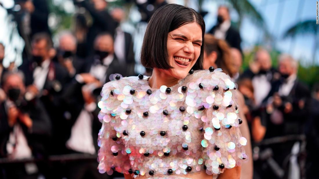 French singer Soko wore an iridescent sequined Gucci gown. 