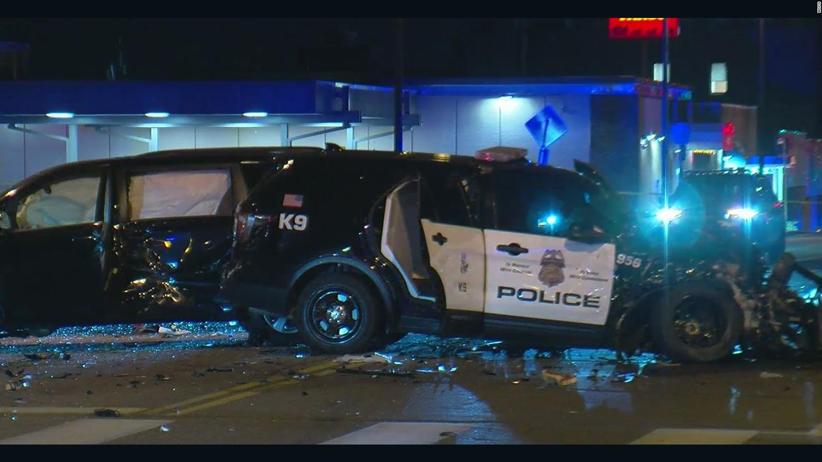 Minneapolis Police Officer Is Charged In Fatal High Speed Crash Cnn 