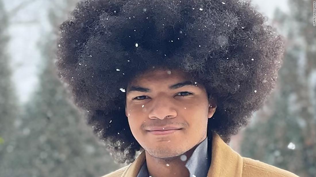 An Alabama teen raised $39,000 for kids with cancer by cutting off his  beloved 19-inch Afro - CNN