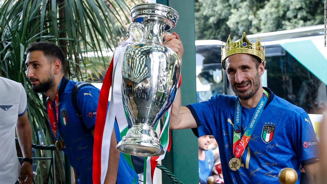 Euro 2020: 'It's come home to Rome' as Azzurri makes triumphant return to Italy