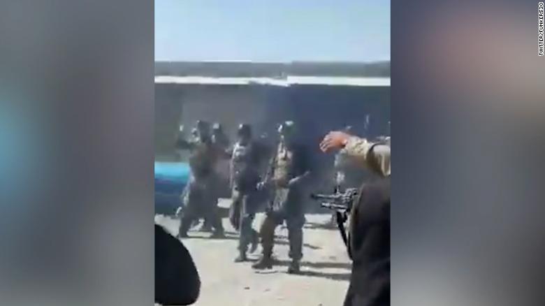 Video shows 22 Afghan commandos executed by the Taliban