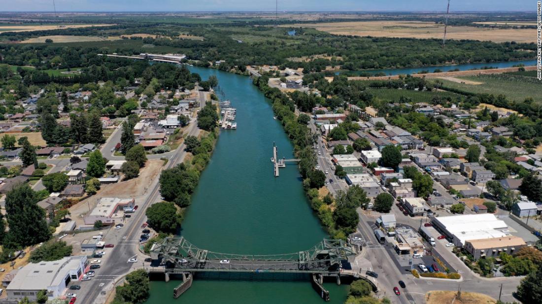 Extreme heat will soon kill nearly all salmon in Sacramento River