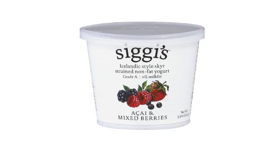 Siggi's Icelandic Style Skyr Açai and Mixed Berries Nonfat Yogurt, 12-Pack 