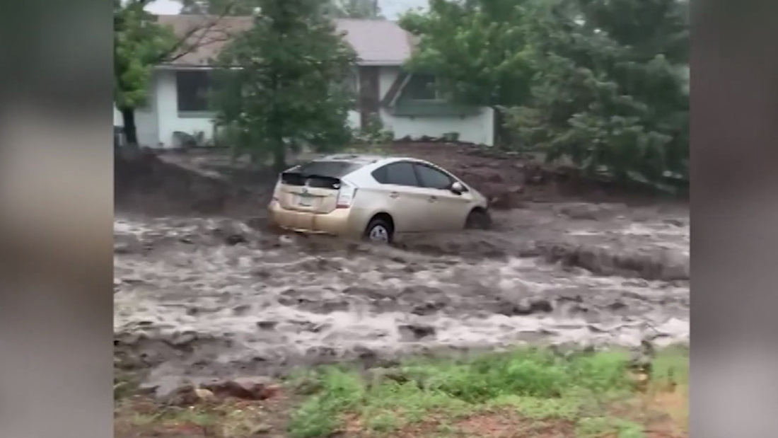 Arizona Flash Floods Sends Car Floating Down The Street Cnn Video