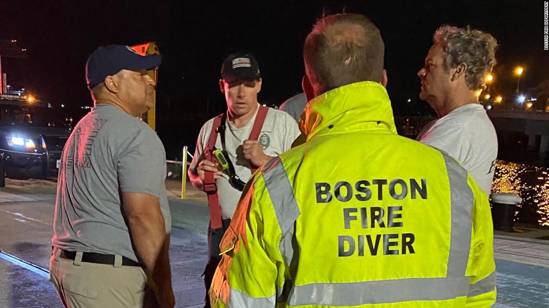 1 person missing, 7 rescued after boat accident in Boston Harbor