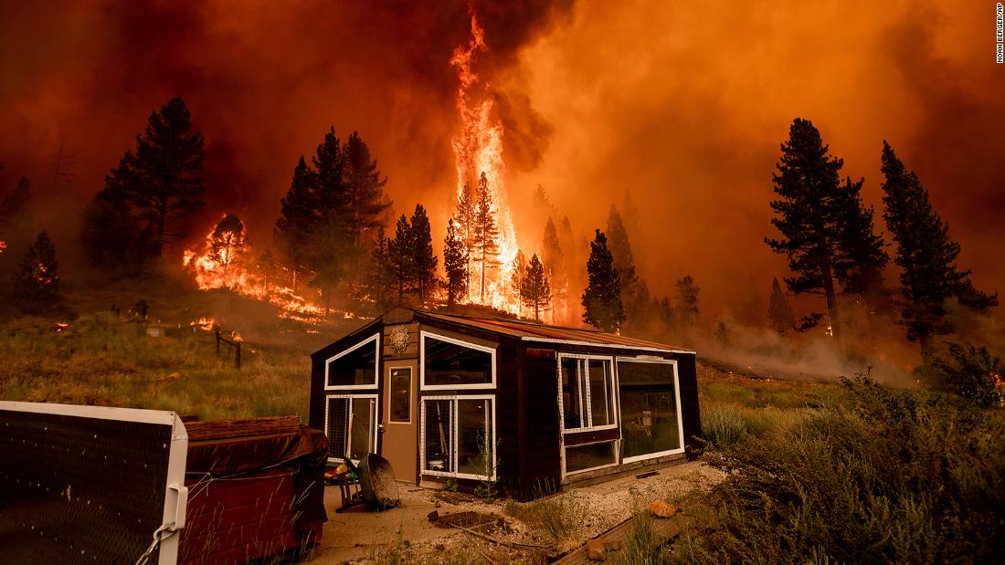 wildfires tamarack wildfire evacuations prompting rapidly fires markleeville evacuate bootleg acre consumed complicate berger linked ertz closes creates threats looms