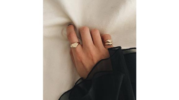 Petite Heart Signet Ring