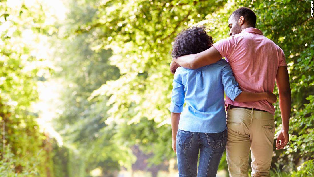 Most romantic relationships start as friendships, study finds