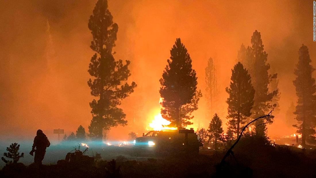 New York Yankees, New York Liberty postpone games due to smoke from  Canadian wildfires - CBS New York