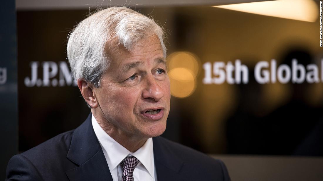 Jamie Dimon awarded hundreds of millions of dollars to stay at JPMorgan for the foreseeable future